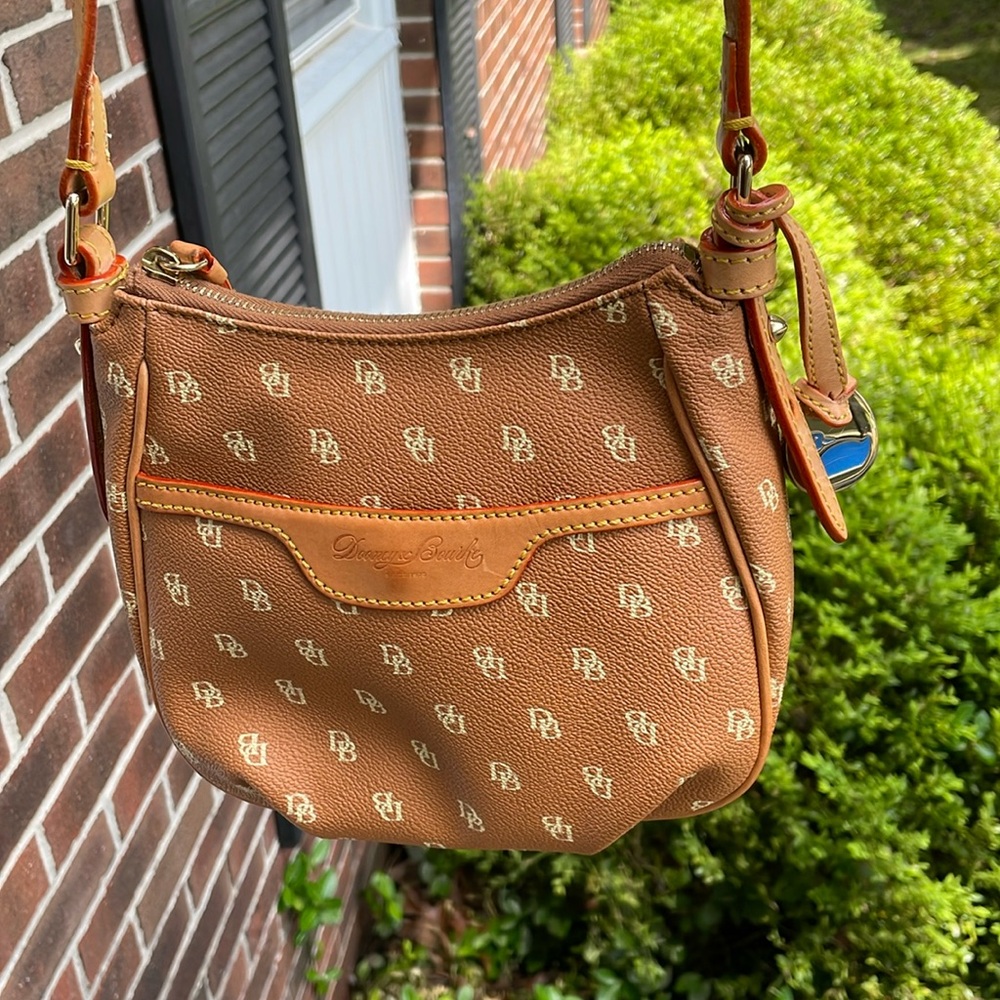 VINTAGE DOONEY AND BOURKE BLUE DUCK TAG CROSSBODY